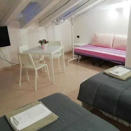 بيت ضيافة Alloggio Verona Est Vago